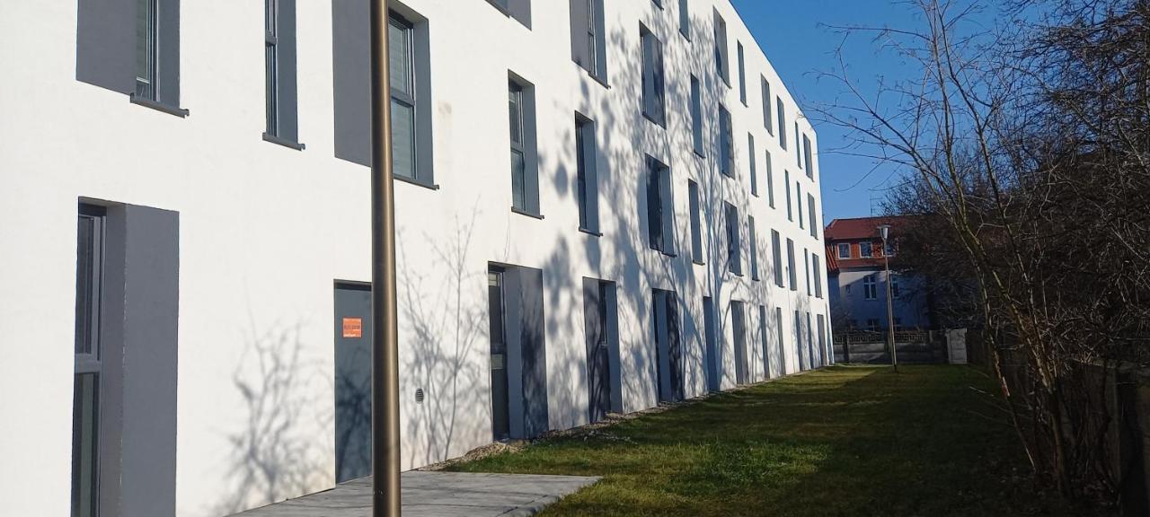Przystanek Opole - Mikroapartamenty Exteriör bild